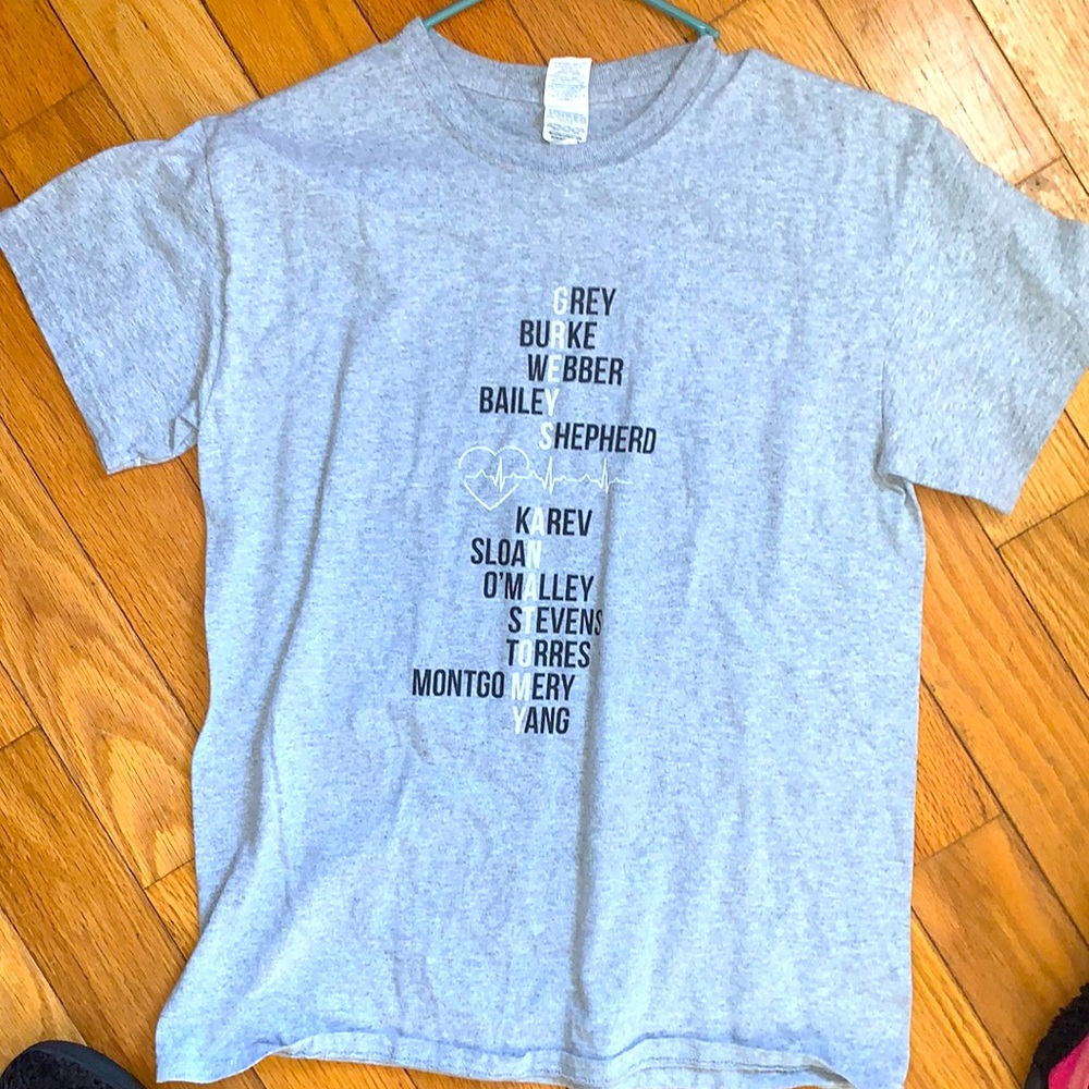 GREYS ANATOMY tee ♥️